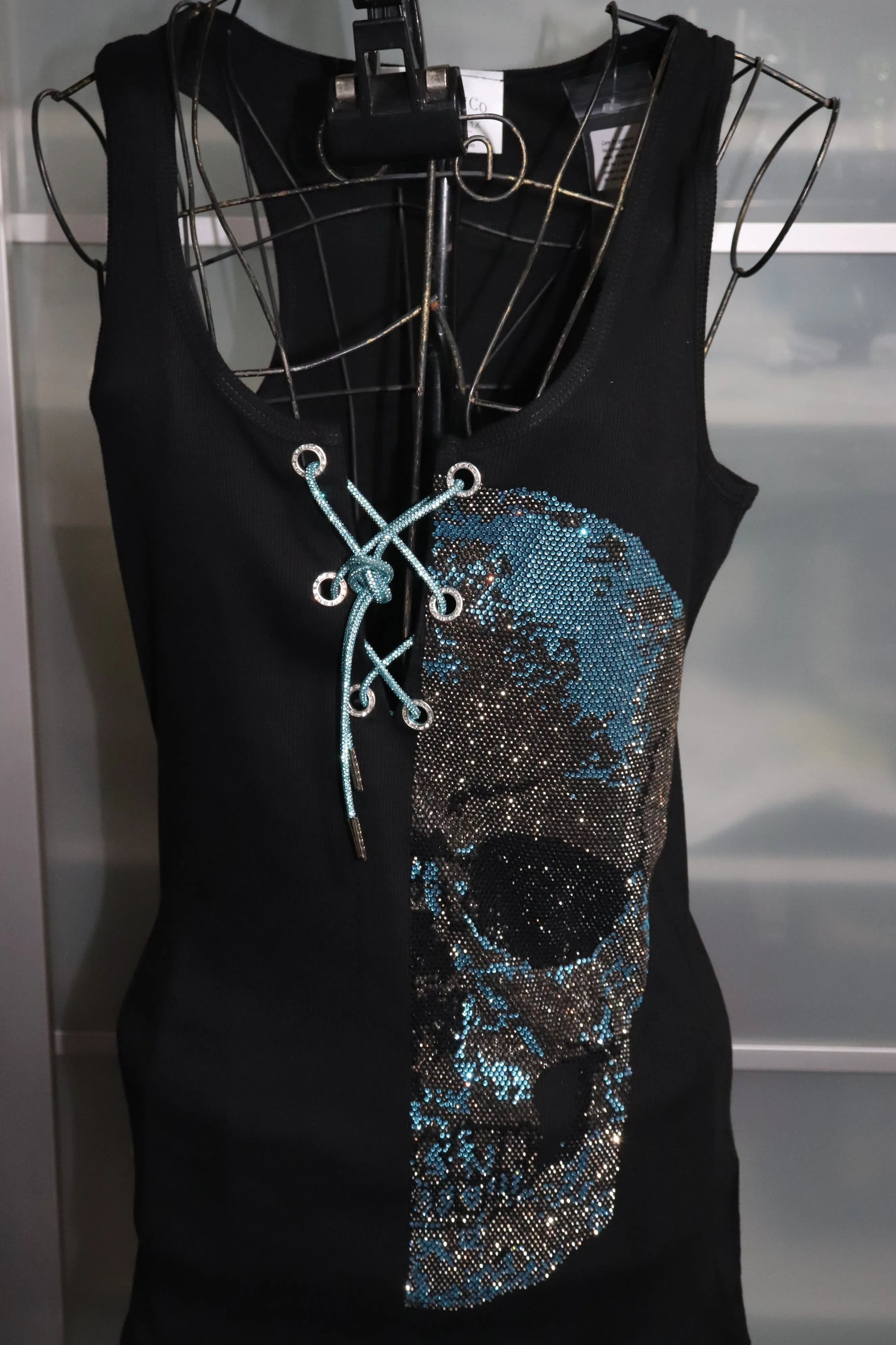 # 455 Double sided Skull (Open -Front)