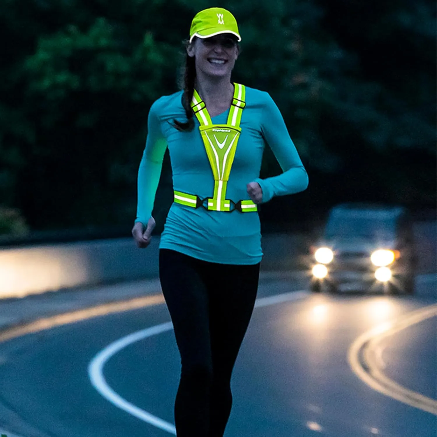 Amphipod Xinglet Sumo Pocket, Minimalist Reflective High Visibility   Large Storage Safety Running Vest for Men & Women