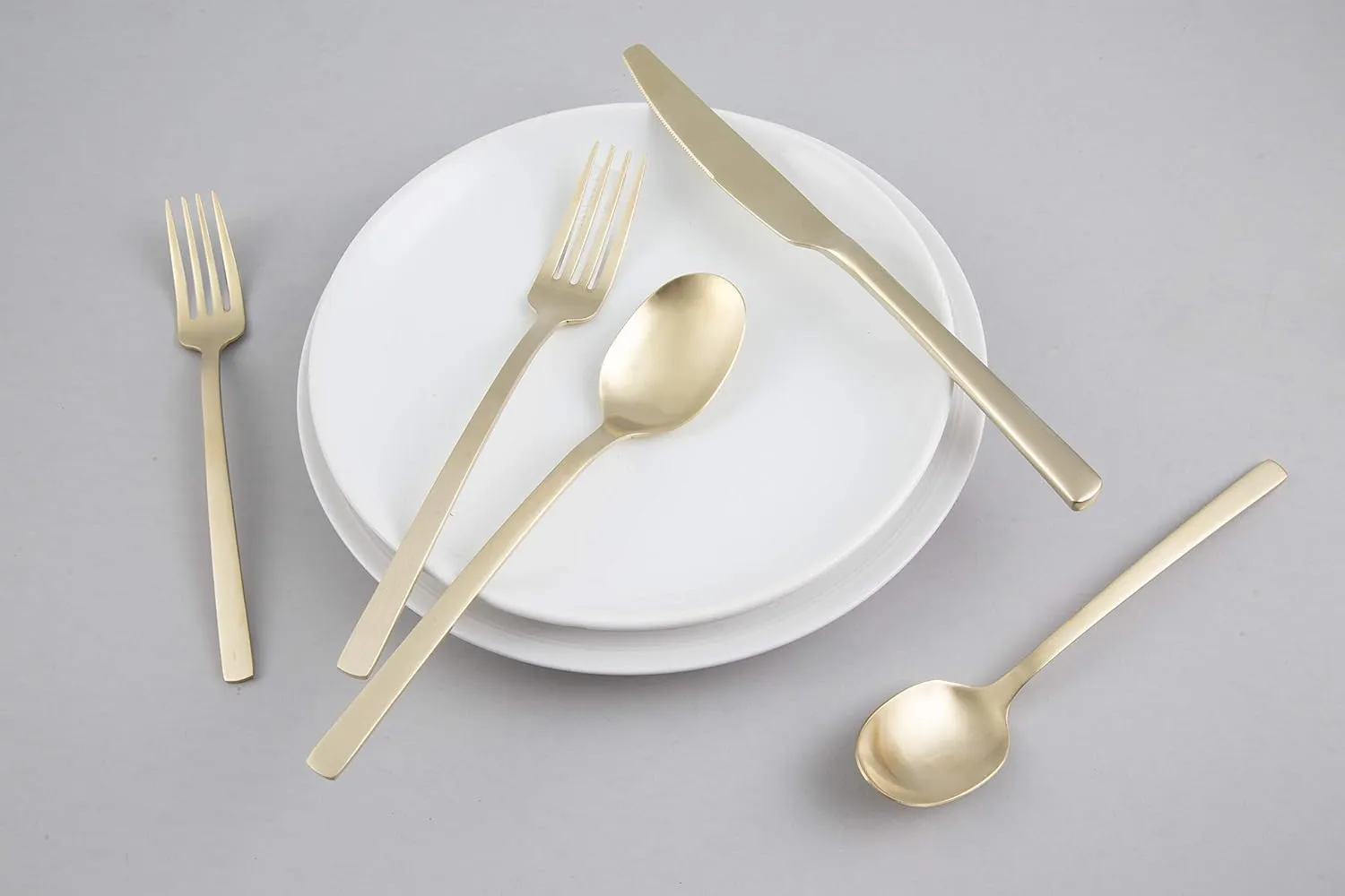 Cambridge Silversmiths Beacon Champagne Satin 20 Piece Flatware Set, Service for 4, Champagne Gold