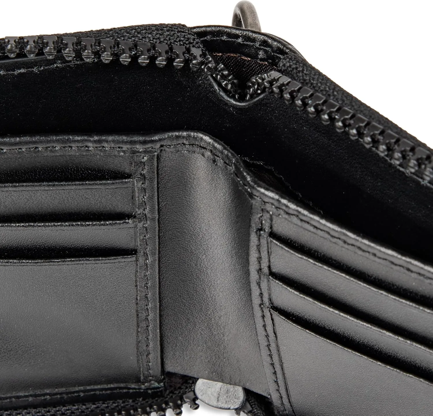 Dickies Men's Slim Everyday Leather Bifold Chain Wallet