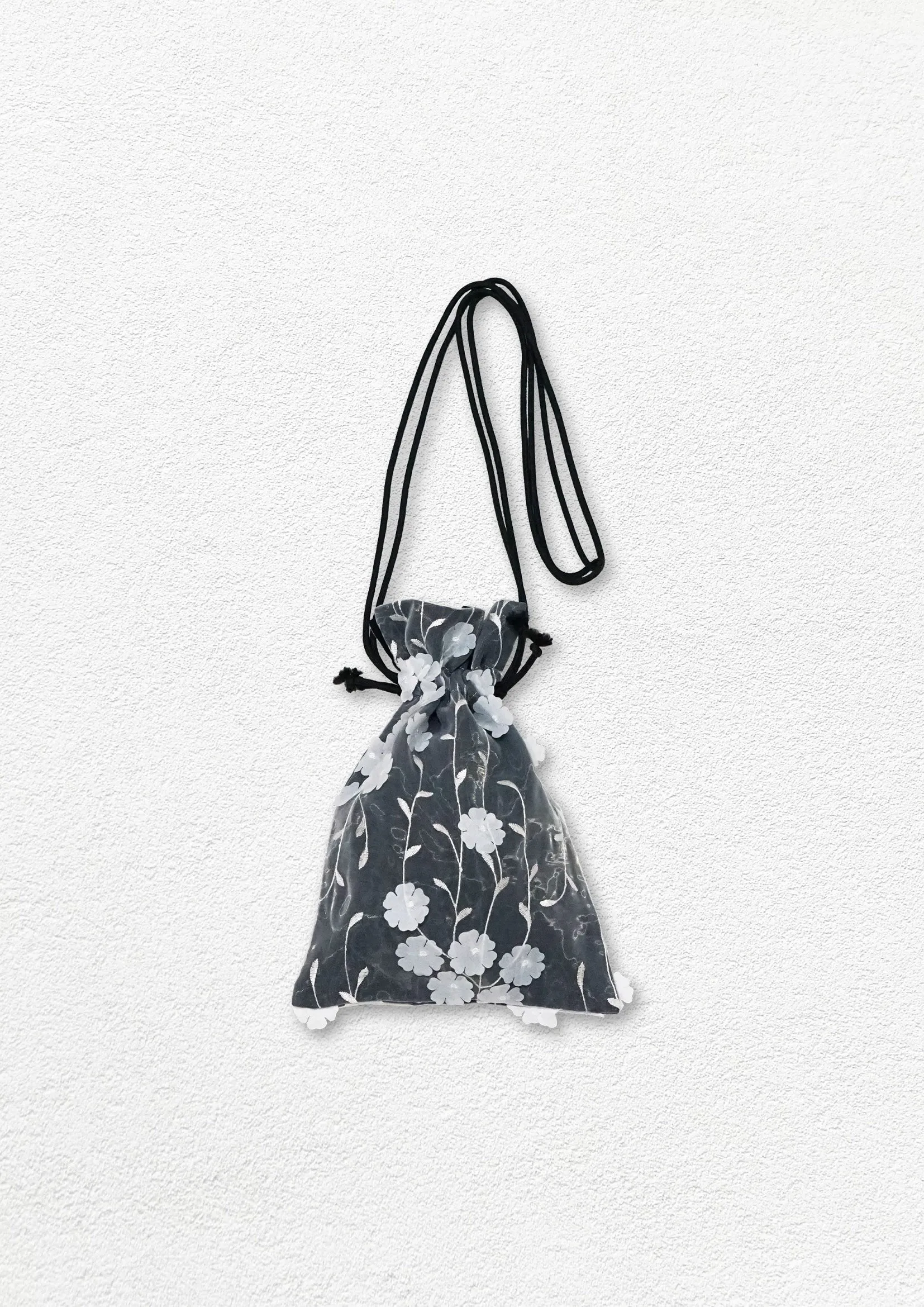 Embroidery 3D flower drawstring crossbody pouch bag