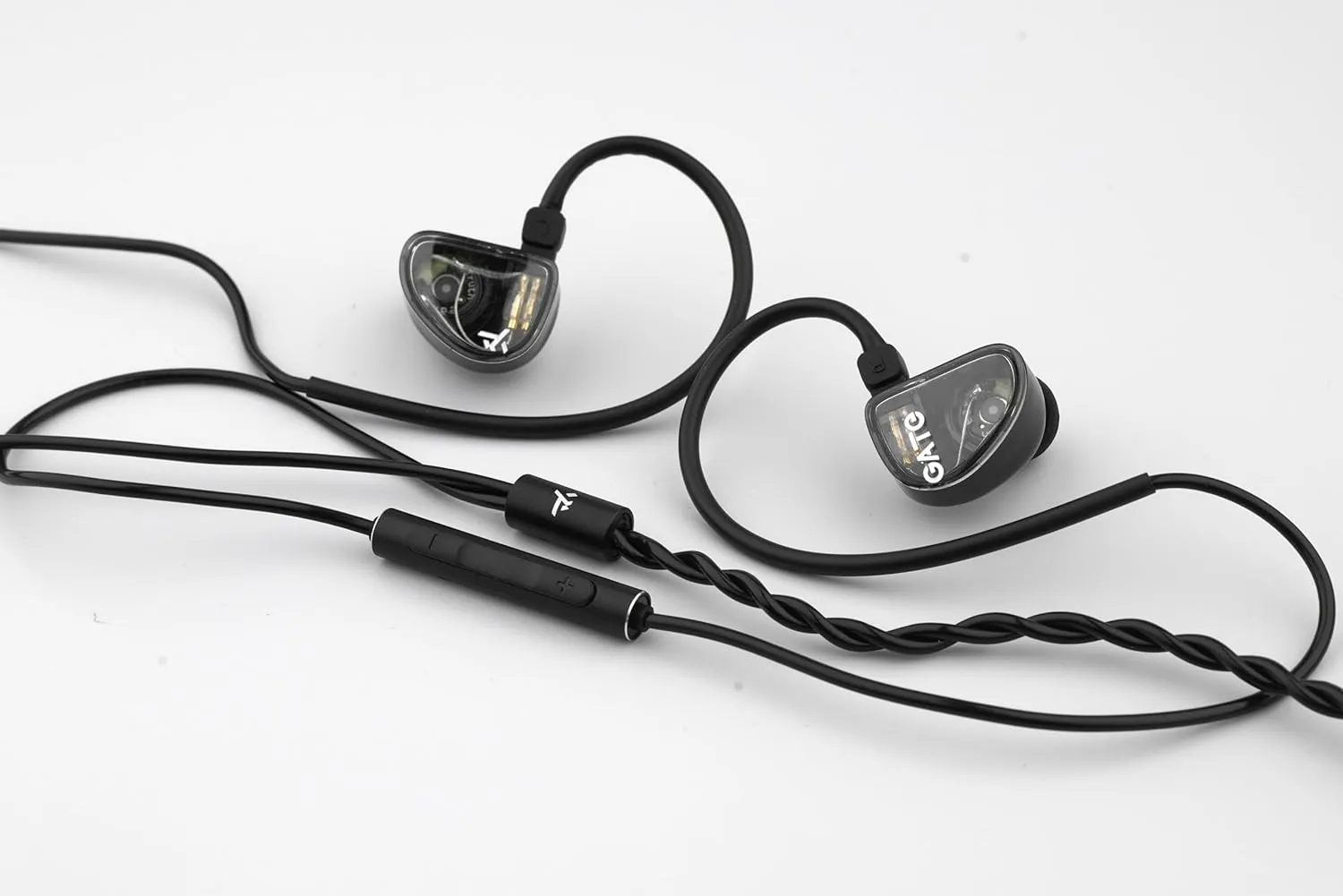 Fanmusic TRUTHEAR GATE Cost-Effective Dynamic Driver in-Ear Headphone with 0.78 2Pin Cable (Black, with mic)