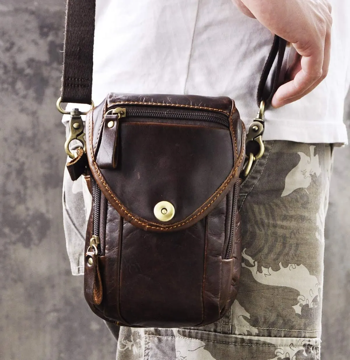 Le'aokuu Mens Original Leather Designer Casual Small Messenger Shoulder Bag Fashion Waist Belt Bag Pack Cigarette Phone Case