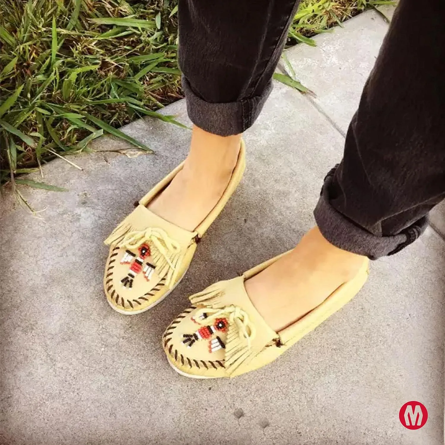 Minnetonka Women's Thunderbird Moccasin