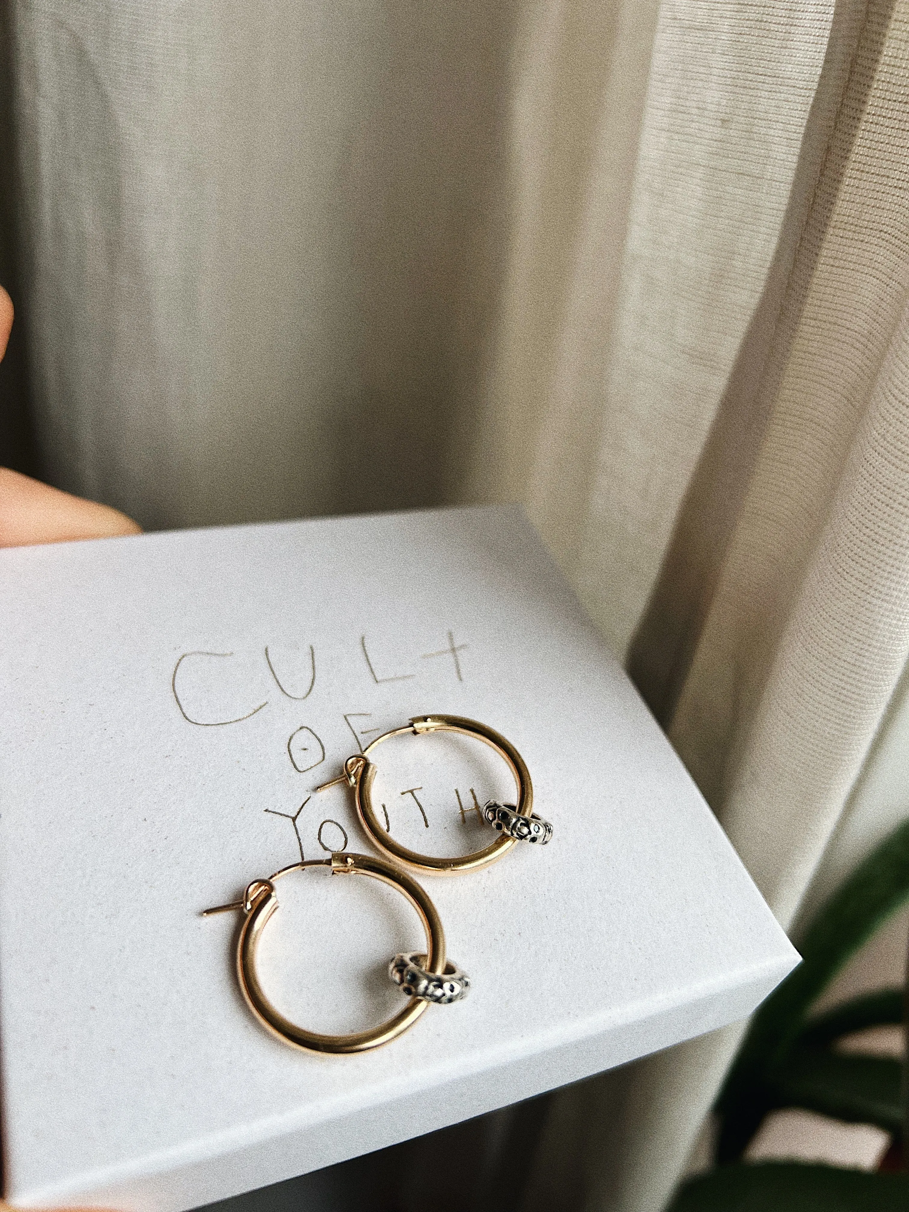 Mixed Metal Chunky Skull Hoops