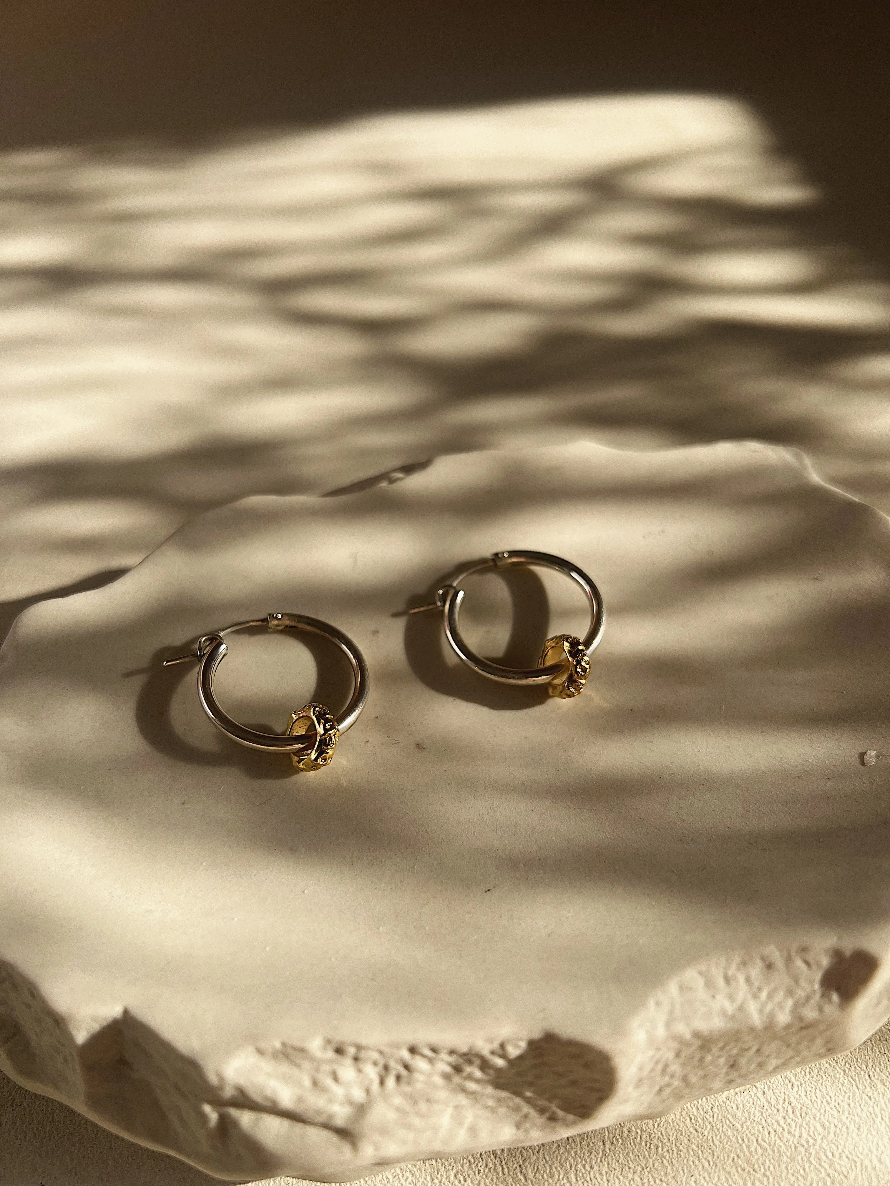 Mixed Metal Chunky Skull Hoops