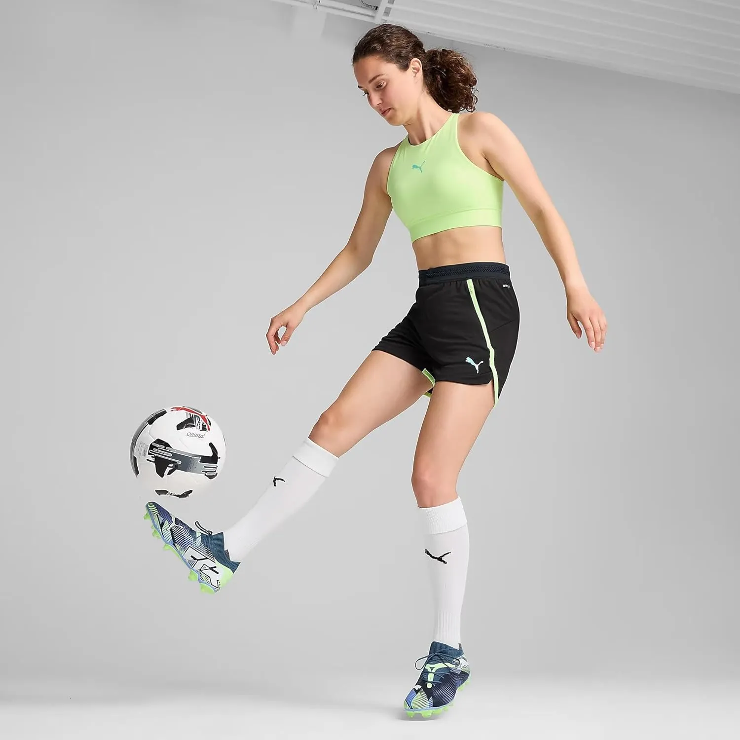 PUMA Unisex-Adult Football Soccer Shoe