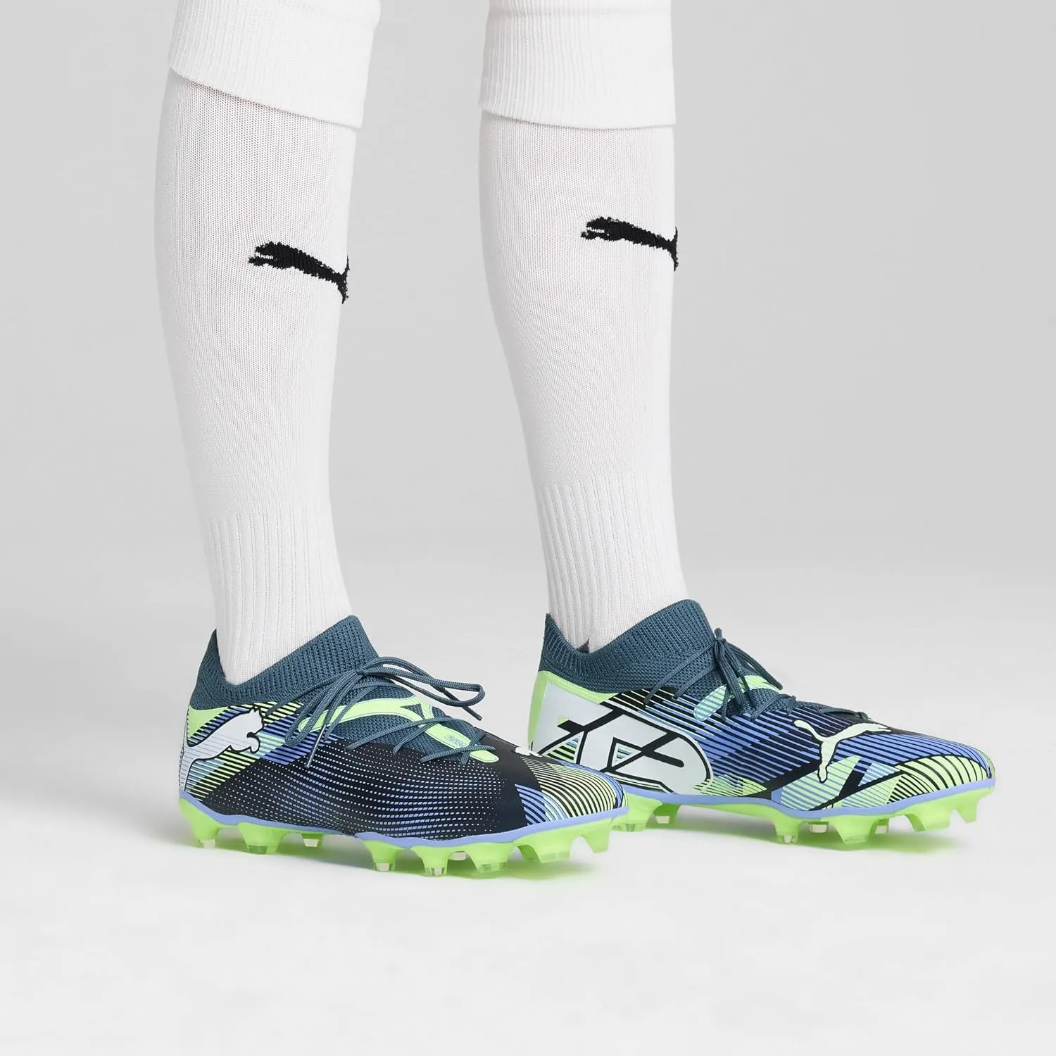 PUMA Unisex-Adult Football Soccer Shoe