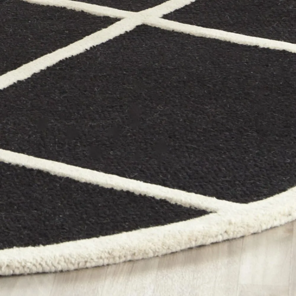 SAFAVIEH Cambridge Collection Area Rug - 6' Round, Black & Ivory, Handmade Moroccan Trellis Wool, Ideal for High Traffic Areas in Living Room, Bedroom (CAM136E)