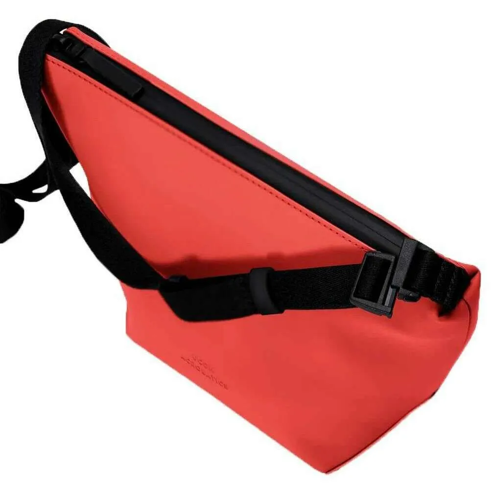 Ucon Acrobatics Lotus Nola Crossbody Bag - Red
