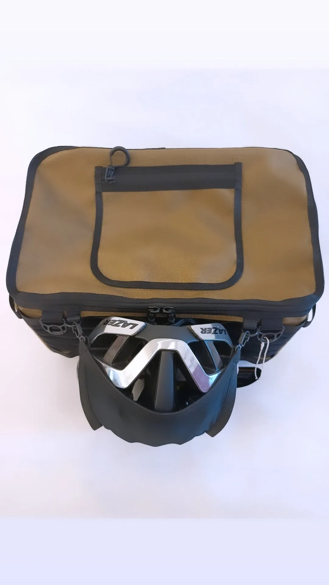 UrbanX® Picnic Basket