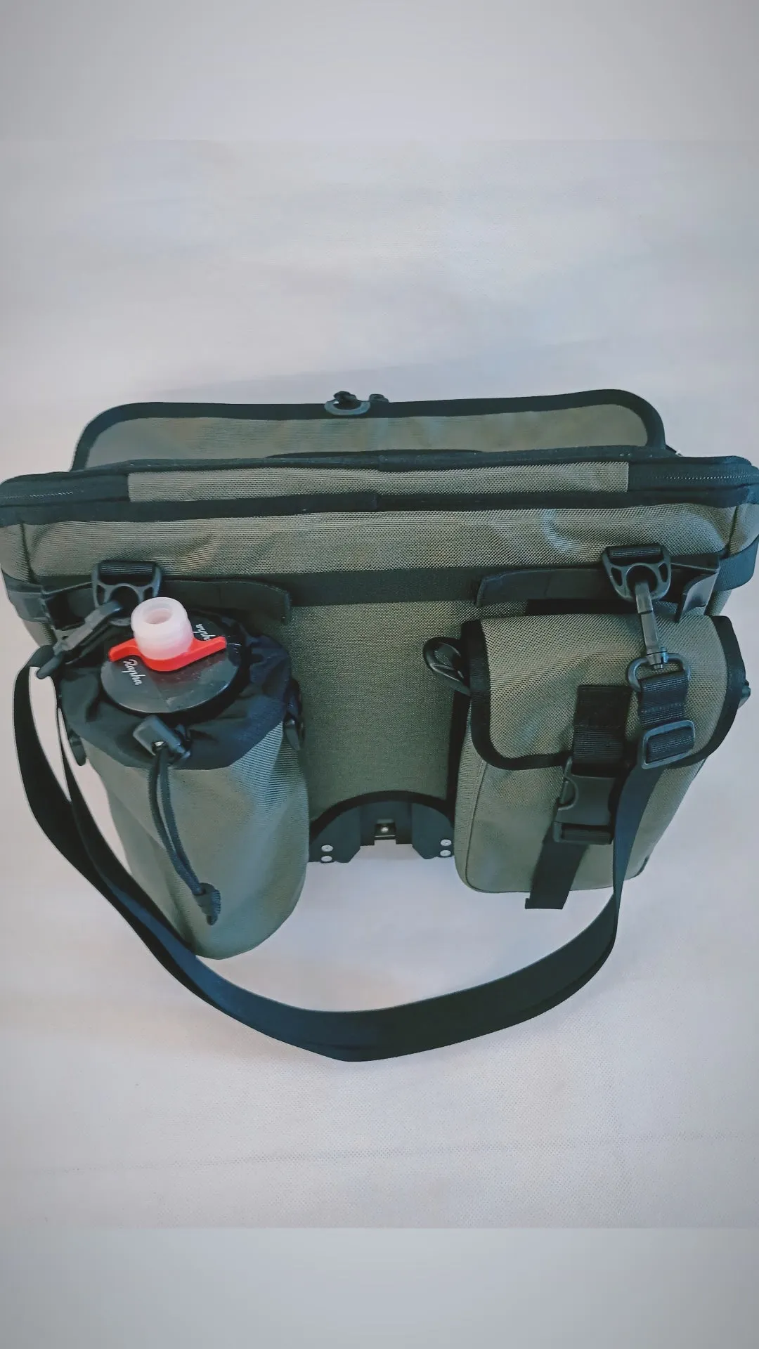 UrbanX® Picnic Basket